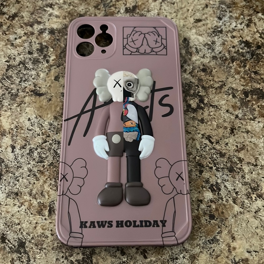 Kaws 11 pro max case